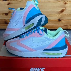 Women’s Nike Air Max Dawn sneakers, new in box, size 7.5